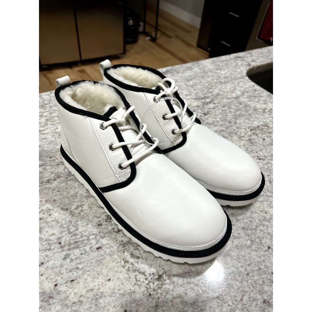 Ugg‎ Neumel Chukka Leather Boots - NWOT